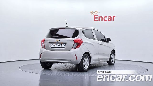 Chevrolet Spark 2019 thumb 3