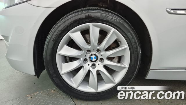BMW 5 серии 2013 thumb 6