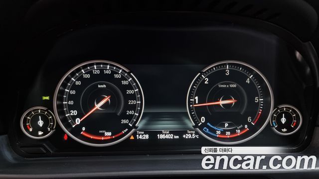 BMW 5 серии 2013 thumb 8