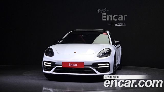 Porsche Panamera 2021 thumb 4