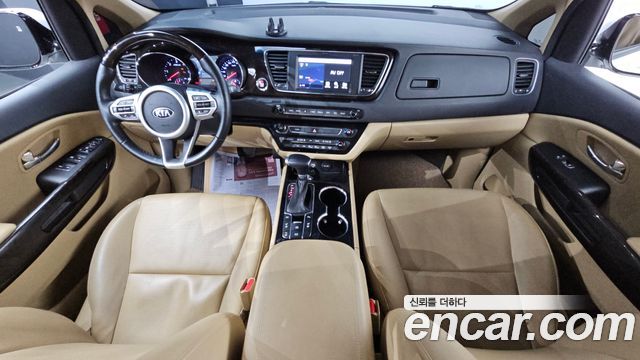 Kia Carnival 2019 thumb 8