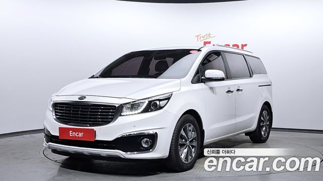 Kia Carnival 2017 thumb 2