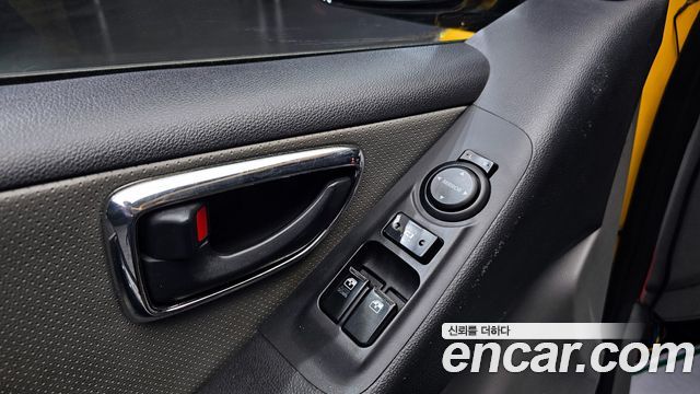 Hyundai Starex 2015 thumb 12