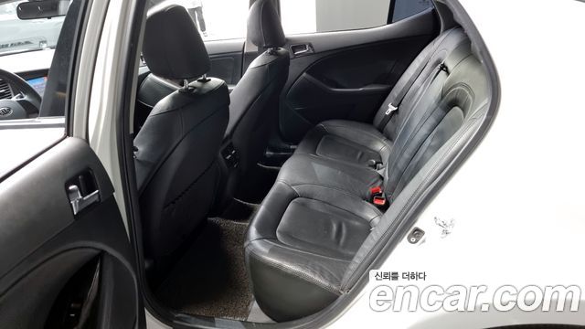 Kia K5 2011 thumb 12