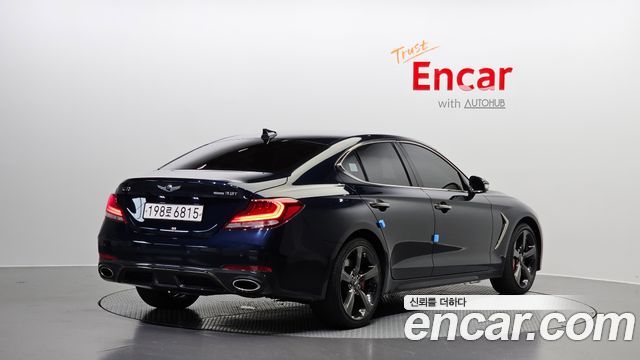 Genesis G70 2018 thumb 3