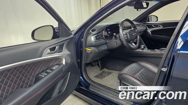 Genesis G70 2018 thumb 11