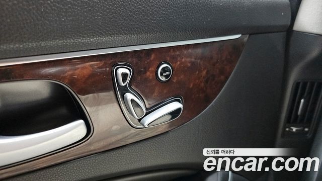 Hyundai Equus 2012 thumb 12