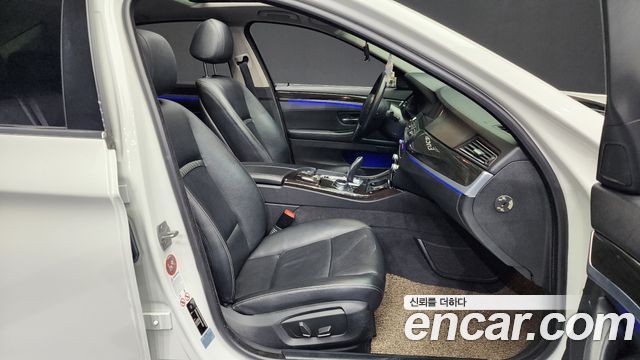 BMW 5 серии 2014 thumb 12