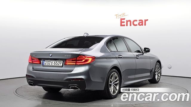 BMW 5 серии 2017 thumb 3