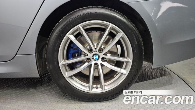 BMW 5 серии 2017 thumb 6