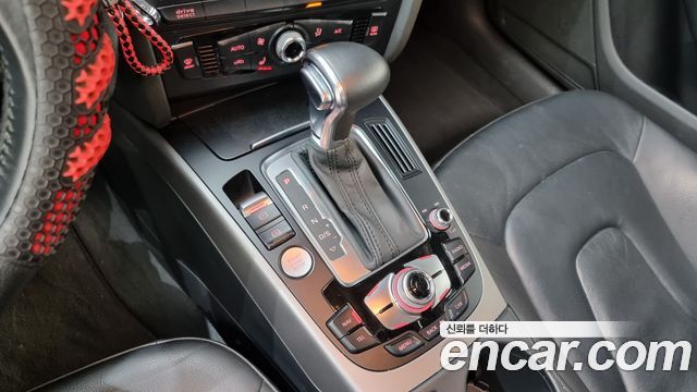 Audi A4 2015 thumb 9