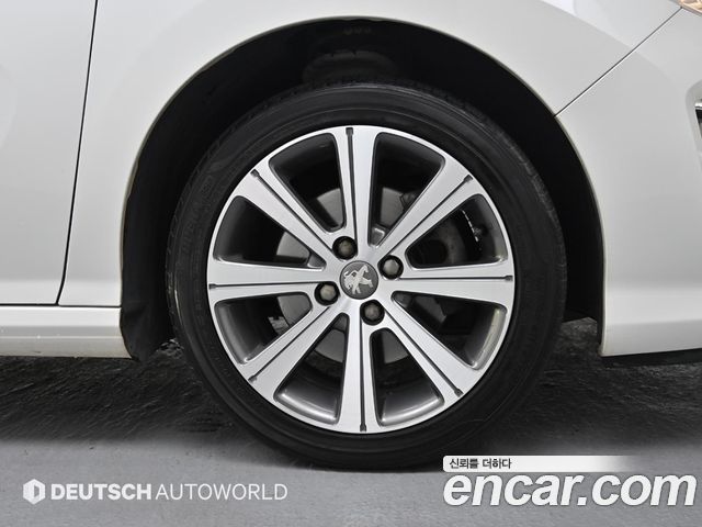 Peugeot 308 2014 thumb 6