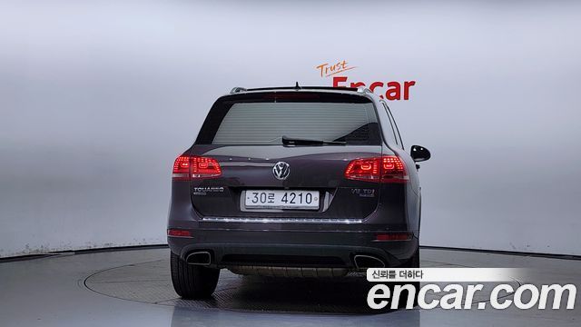 Volkswagen Touareg 2013 thumb 4
