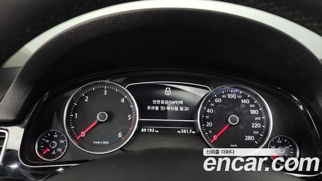 Volkswagen Touareg 2013 thumb 8