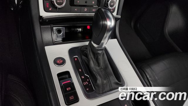 Volkswagen Touareg 2013 thumb 9