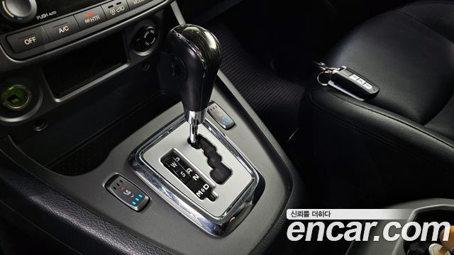 SsangYong Korando 2017 thumb 9