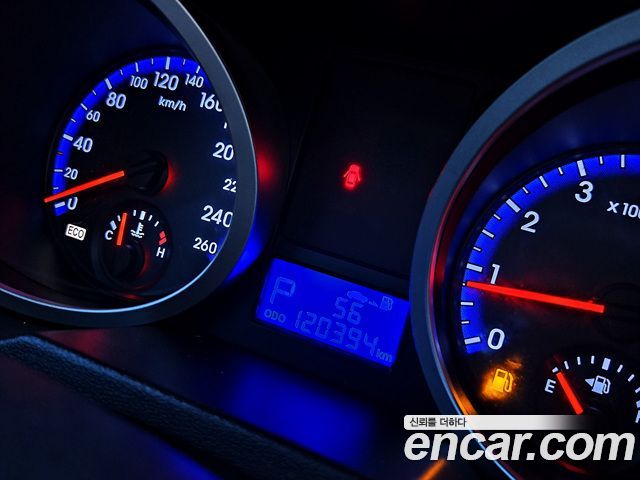 Hyundai Genesis 2010 thumb 8