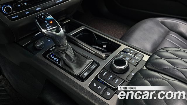 Hyundai Genesis 2015 thumb 10