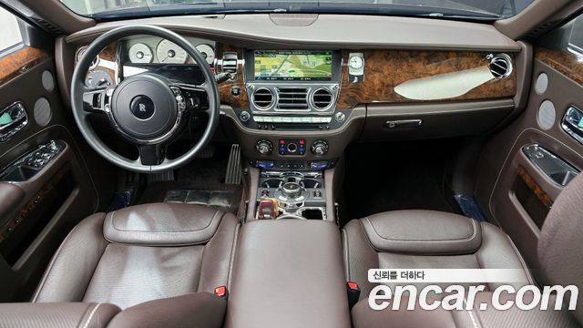 Rolls-Royce Ghost 2020 thumb 8