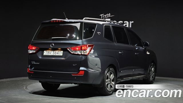 SsangYong Korando 2015 thumb 3