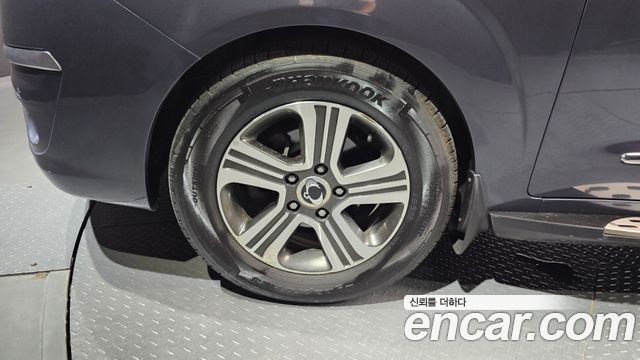 SsangYong Korando 2015 thumb 6
