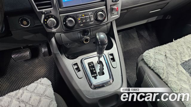 SsangYong Korando 2015 thumb 10
