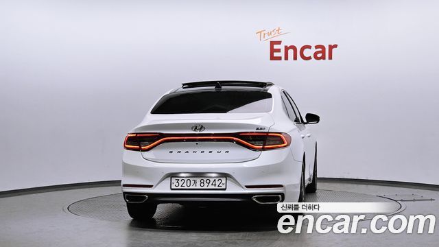 Hyundai Grandeur 2017 thumb 4