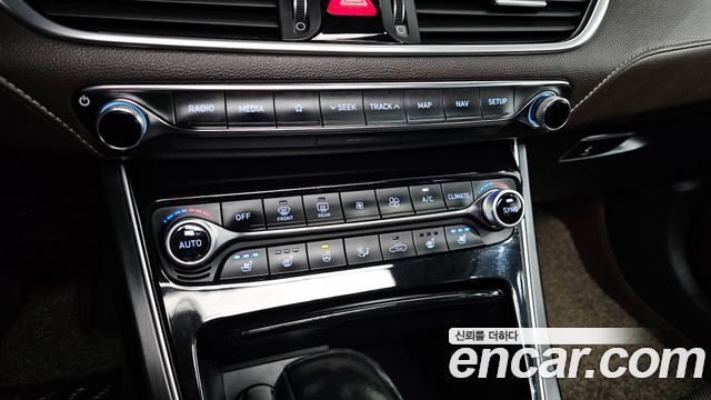 Hyundai Grandeur 2017 thumb 11