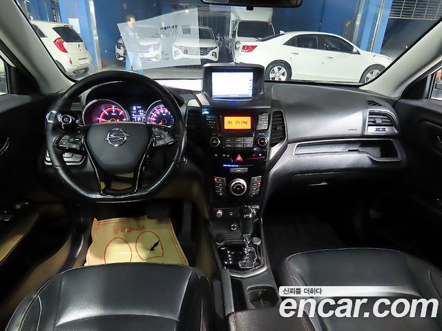 SsangYong Tivoli 2016 thumb 6