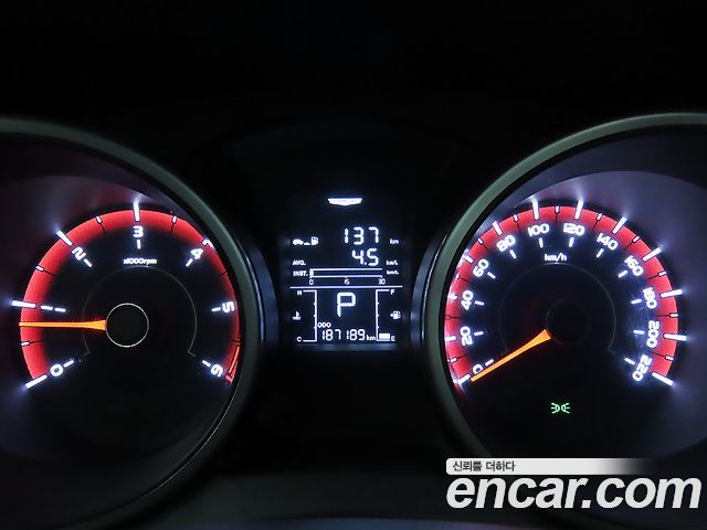 SsangYong Tivoli 2016 thumb 11