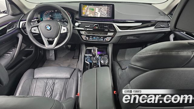 BMW 5 серии 2020 thumb 8