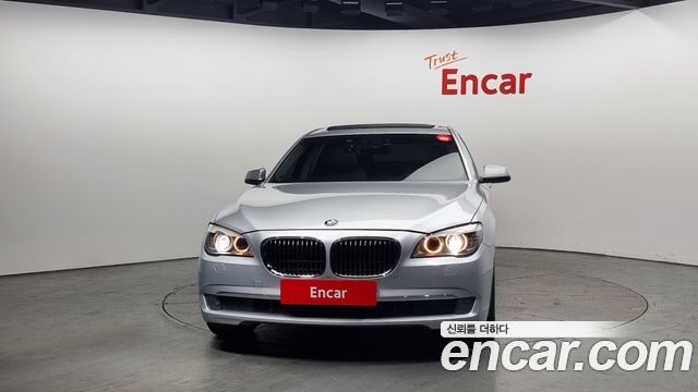 BMW 7 серии 2011 thumb 4