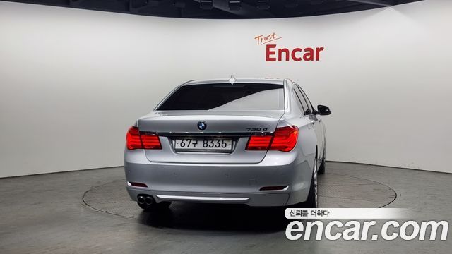 BMW 7 серии 2011 thumb 5