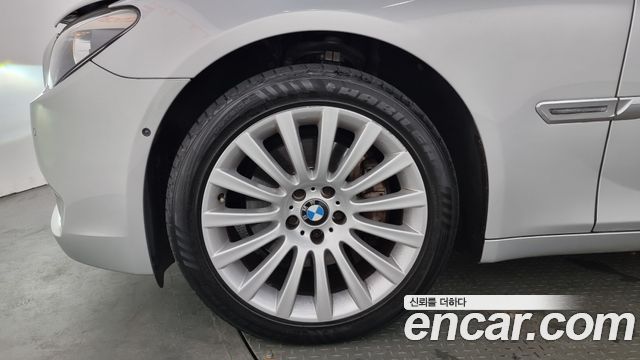 BMW 7 серии 2011 thumb 6