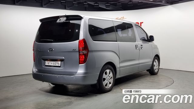Hyundai Starex 2018 thumb 3