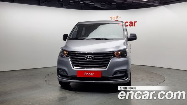 Hyundai Starex 2018 thumb 4