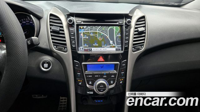Hyundai i30 2012 thumb 11
