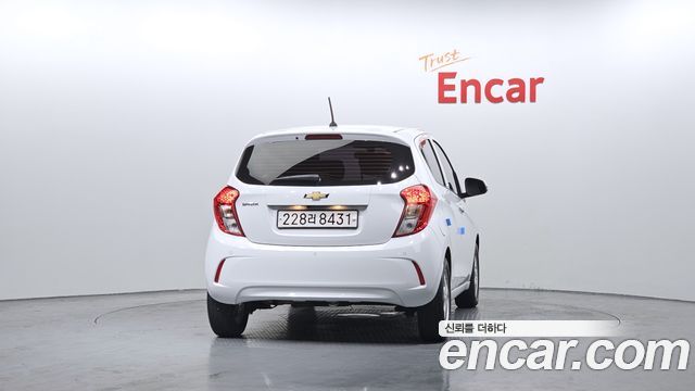 Chevrolet Spark 2021 thumb 4