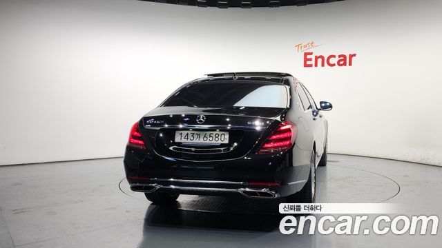 Mercedes-Benz S-Class 2020 thumb 4