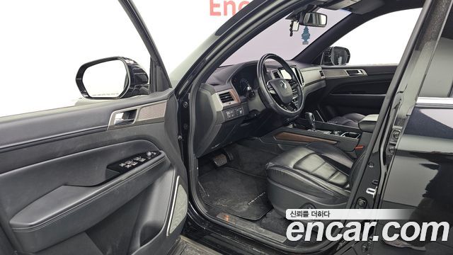 SsangYong Rexton 2018 thumb 11