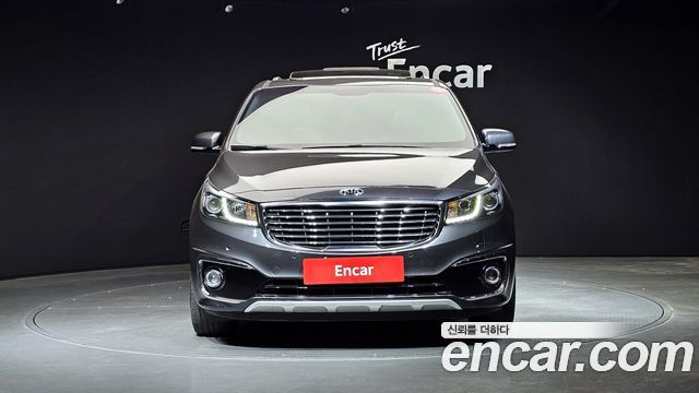 Kia Carnival 2017 thumb 4