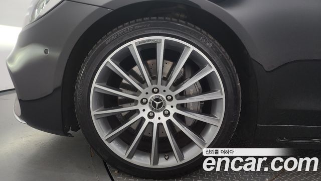 Mercedes-Benz S-Class 2018 thumb 5