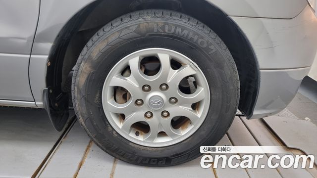 Hyundai Starex 2011 thumb 6