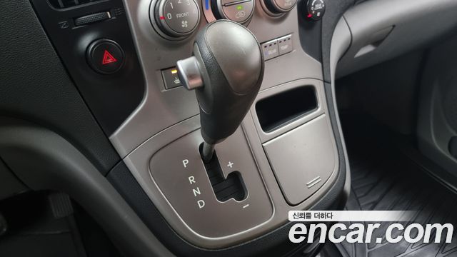 Hyundai Starex 2011 thumb 9