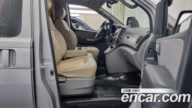 Hyundai Starex 2011 thumb 11