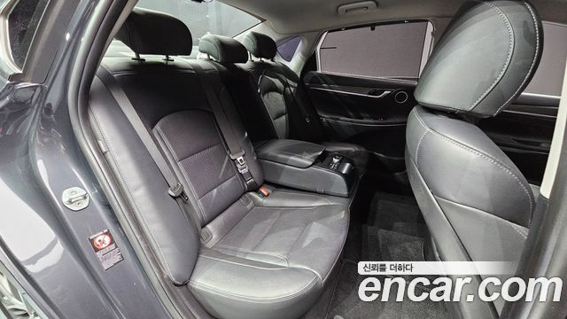 Hyundai Grandeur 2017 thumb 12