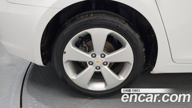 Chevrolet Cruze 2011 thumb 6