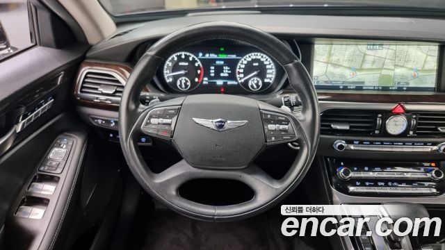 Genesis G90 2017 thumb 11