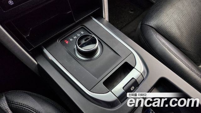 Land Rover Discovery Sport 2017 thumb 9