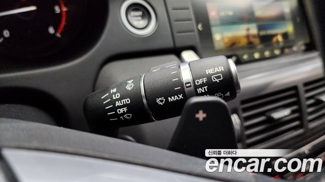 Land Rover Discovery Sport 2017 thumb 11